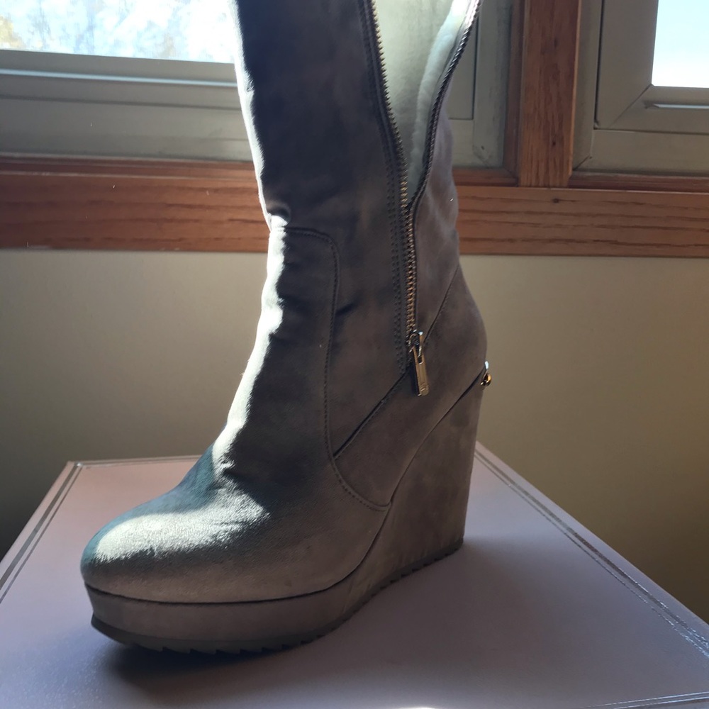 Gray suede fleece lined boots